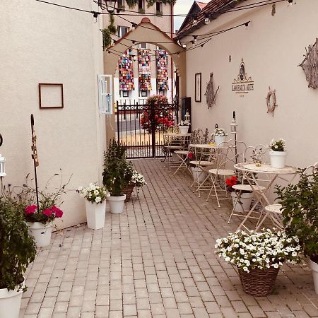 Apartamenty Kamienica Arte 1 أوستكا المظهر الخارجي الصورة